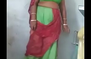 Rajasthani XXX aunty Showing her Pussy