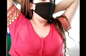 overheated saree there sexy aunty