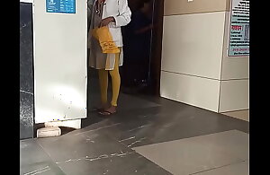 Indian nurse X stingy leggings hidden cam at clinic