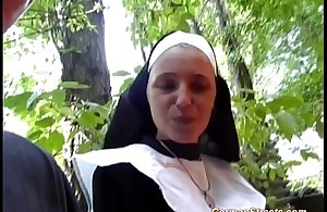 Unreasoned german nun can't live without 10-Pounder