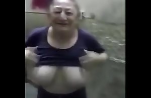 granny show heavy titties