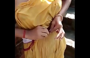 Desi bhabhi bathing video